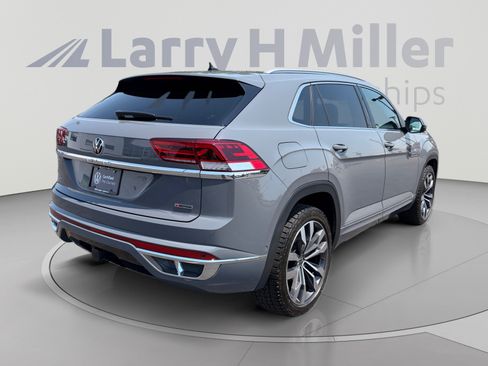 Used 2022 Volkswagen Atlas Cross Sport SEL Premium R-Line AWD/4WD image 5