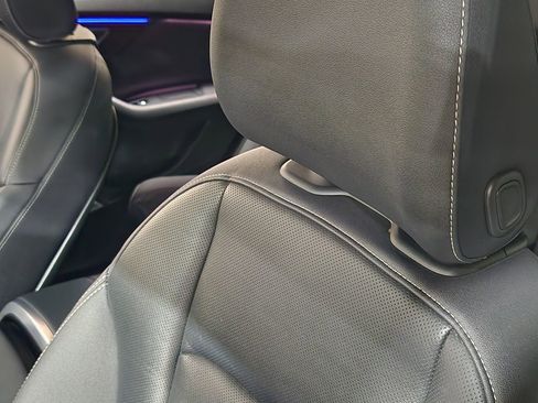 Used 2021 Audi Q8 Premium Plus image 35