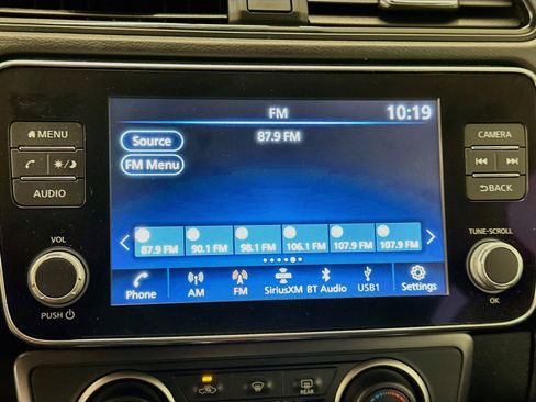 Used 2025 Nissan Leaf S FWD image 21