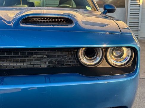 Used 2023 Dodge Challenger SRT Hellcat RWD image 8