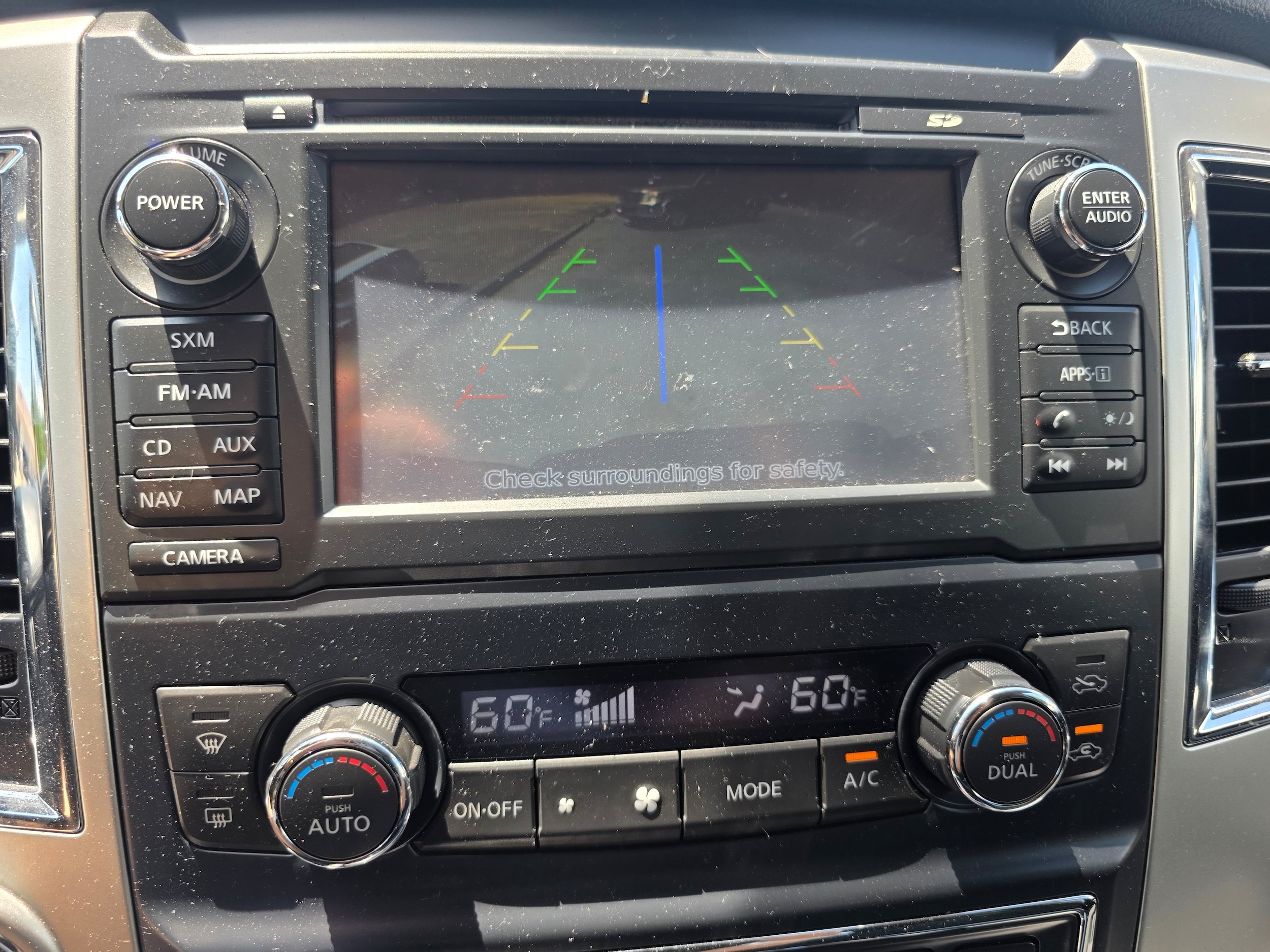 Used 2016 Nissan Titan SV AWD/4WD image 13
