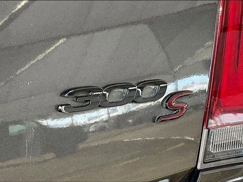 Used 2023 Chrysler 300 S image 10