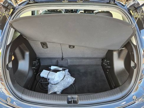 Used 2023 Chevrolet Bolt LT w/ Infotainment Package FWD image 13