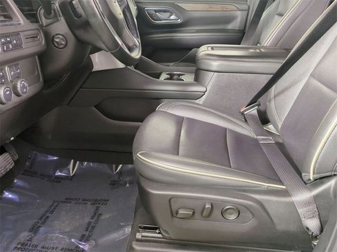 Certified 2024 Chevrolet Suburban Premier image 19