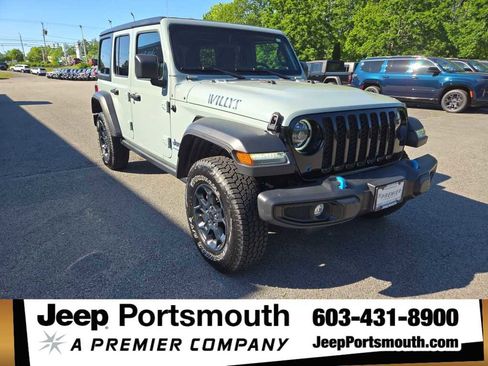 Used 2023 Jeep Wrangler Unlimited w/ Cold Weather Group AWD/4WD image 1
