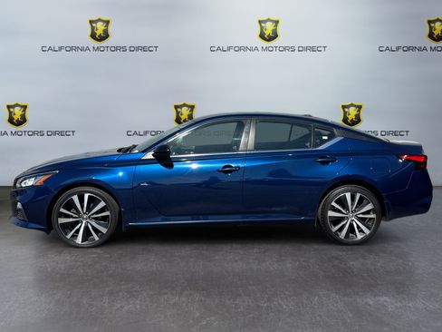 Used 2020 Nissan Altima 2.5 SR AWD/4WD image 2