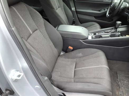 Used 2024 Honda Accord Sport image 7