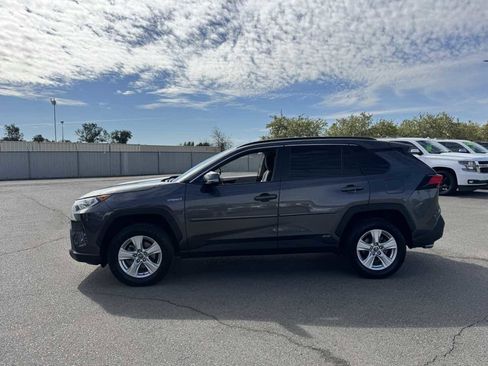 Used 2019 Toyota RAV4 XLE w/ Convenience Package image 7