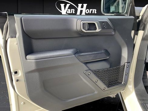 New 2025 Ford Bronco Badlands w/ Sasquatch Package image 39