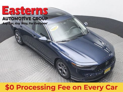 Used 2023 Honda Accord EX image 3
