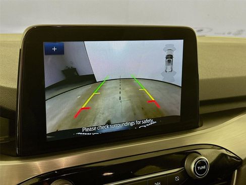 Used 2022 Ford Escape Titanium image 15