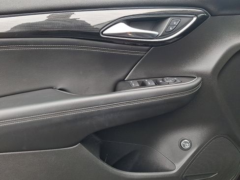 Used 2022 Buick Envision Preferred image 10