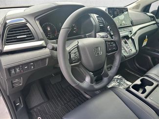 New 2026 Honda Odyssey Touring video 2