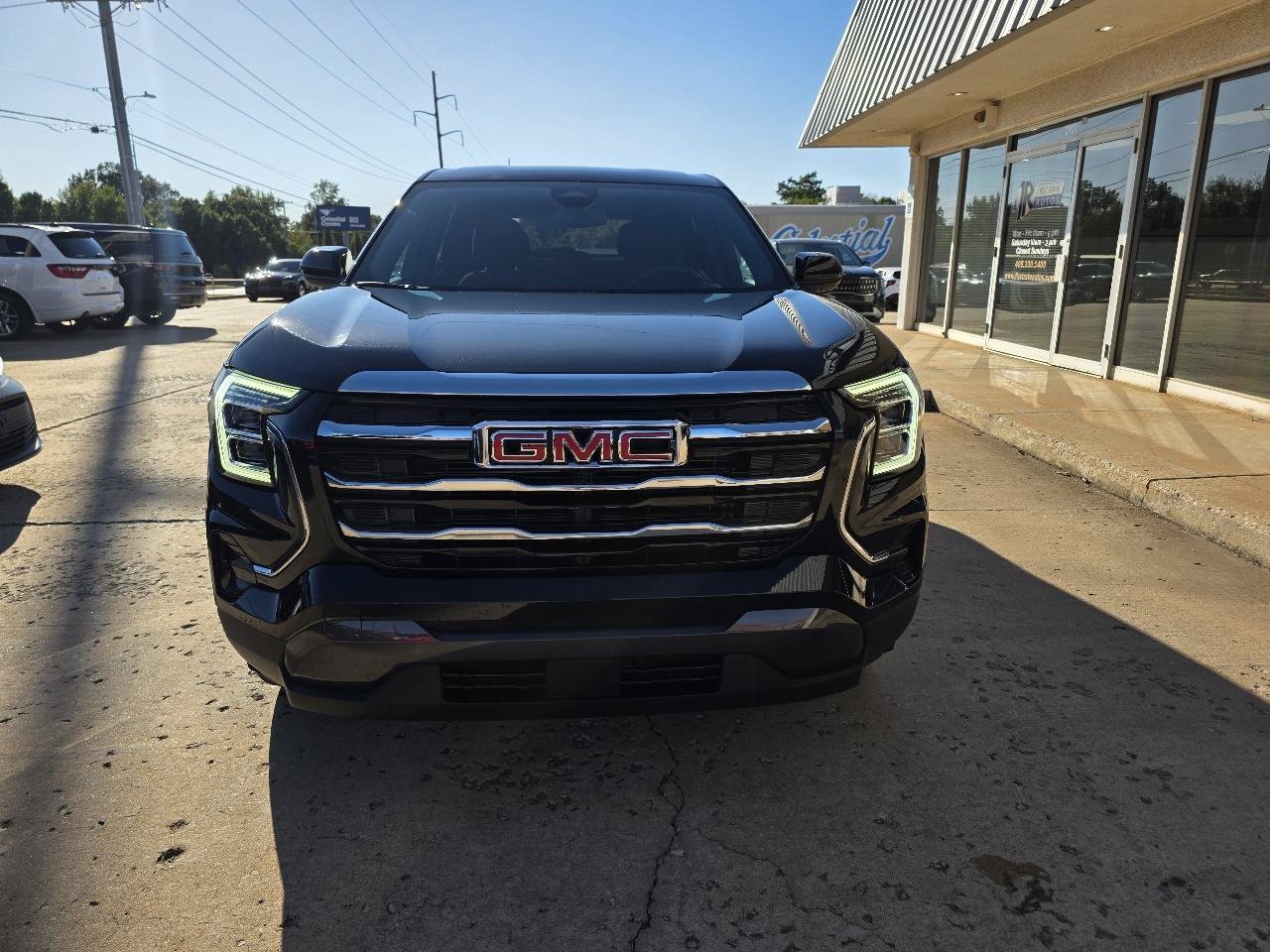 Used 2026 GMC Terrain Elevation FWD image 2