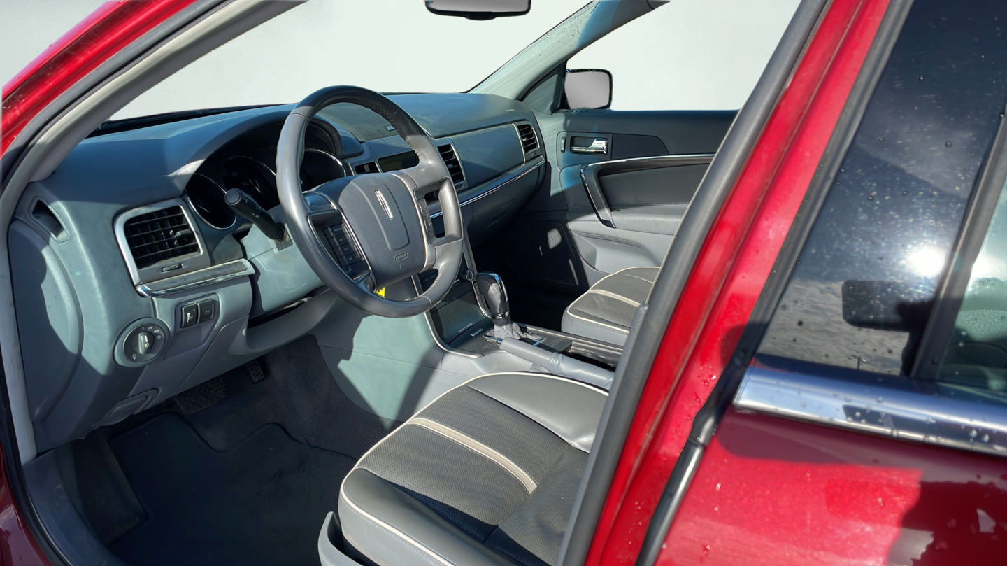 Used 2010 Lincoln MKZ AWD image 9