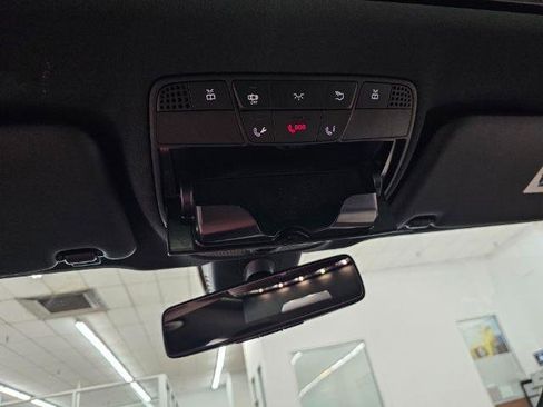 Used 2017 Mercedes-Benz E 300 4MATIC image 26