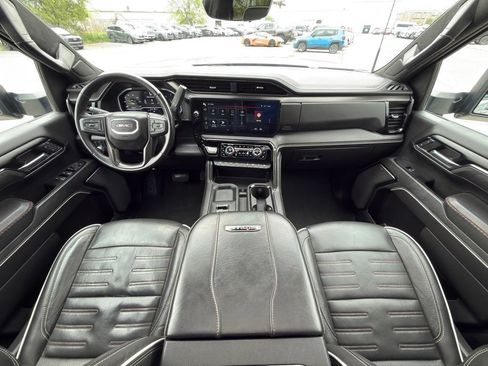 Used 2024 GMC Sierra 2500 AT4X AWD/4WD image 17