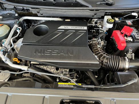 Used 2025 Nissan Rogue SV FWD image 34