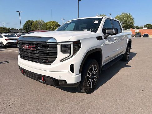 Used 2023 GMC Sierra 1500 AT4 w/ Technology Package AWD/4WD image 13