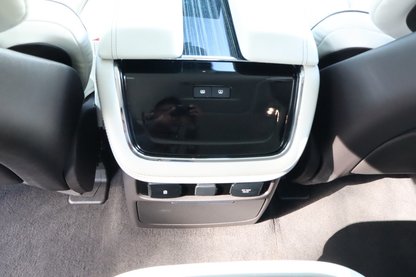 Used 2023 Lincoln Navigator Black Label AWD/4WD image 32