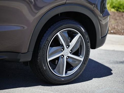 Used 2022 Honda HR-V EX image 6