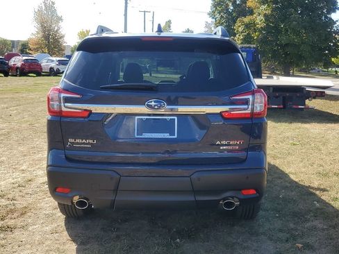 Certified 2025 Subaru Ascent Limited w/ Popular Package #2 image 4