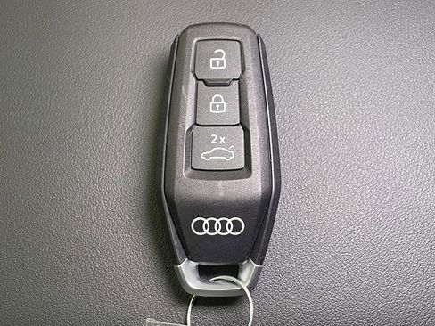 New 2025 Audi Q5 Premium Plus image 43