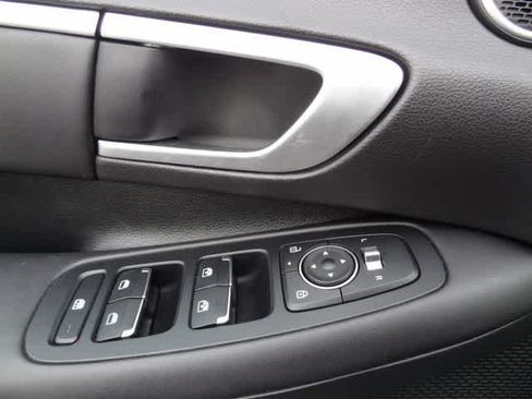 Used 2025 Hyundai Sonata SEL FWD image 13