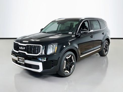New 2025 Kia Telluride EX image 3
