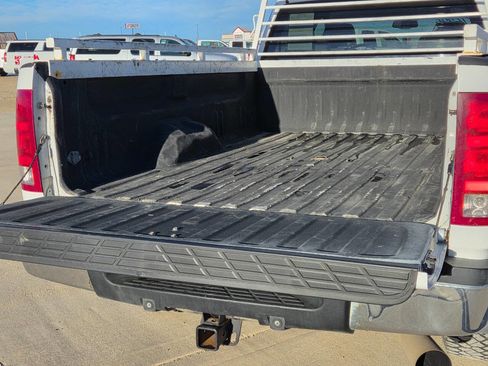 Used 2008 GMC Sierra 3500 SLT image 4