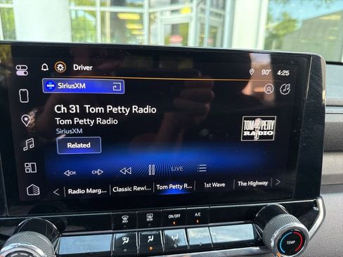 Used 2025 Chevrolet Colorado W/T w/ WT Custom Package image 29