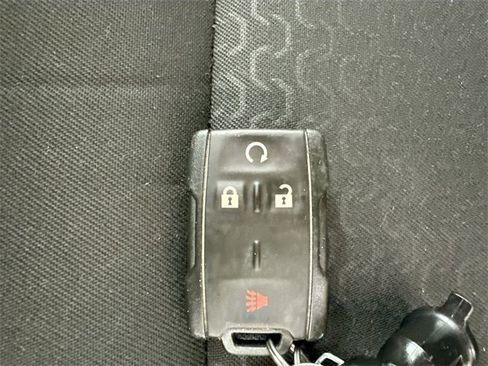 Used 2022 GMC Canyon Elevation image 16