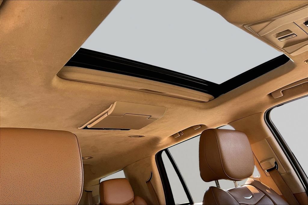 Used 2015 Cadillac Escalade Platinum AWD/4WD image 17