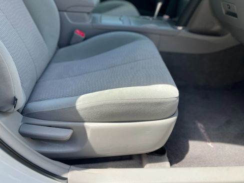Used 2011 Toyota Camry LE w/ LE Extra-Value Pkg FWD image 25