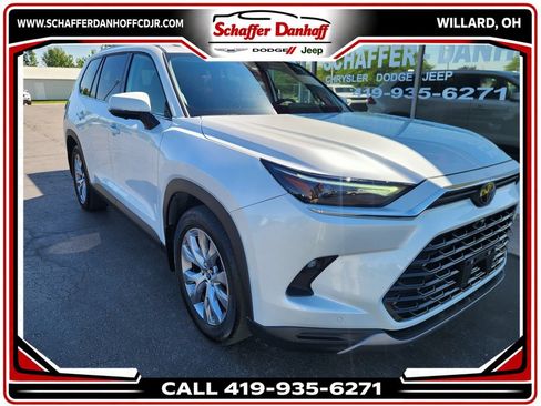 Used 2024 Toyota Grand Highlander AWD image 1