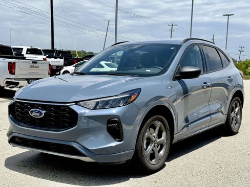 Used 2024 Ford Escape ST-Line FWD image 2