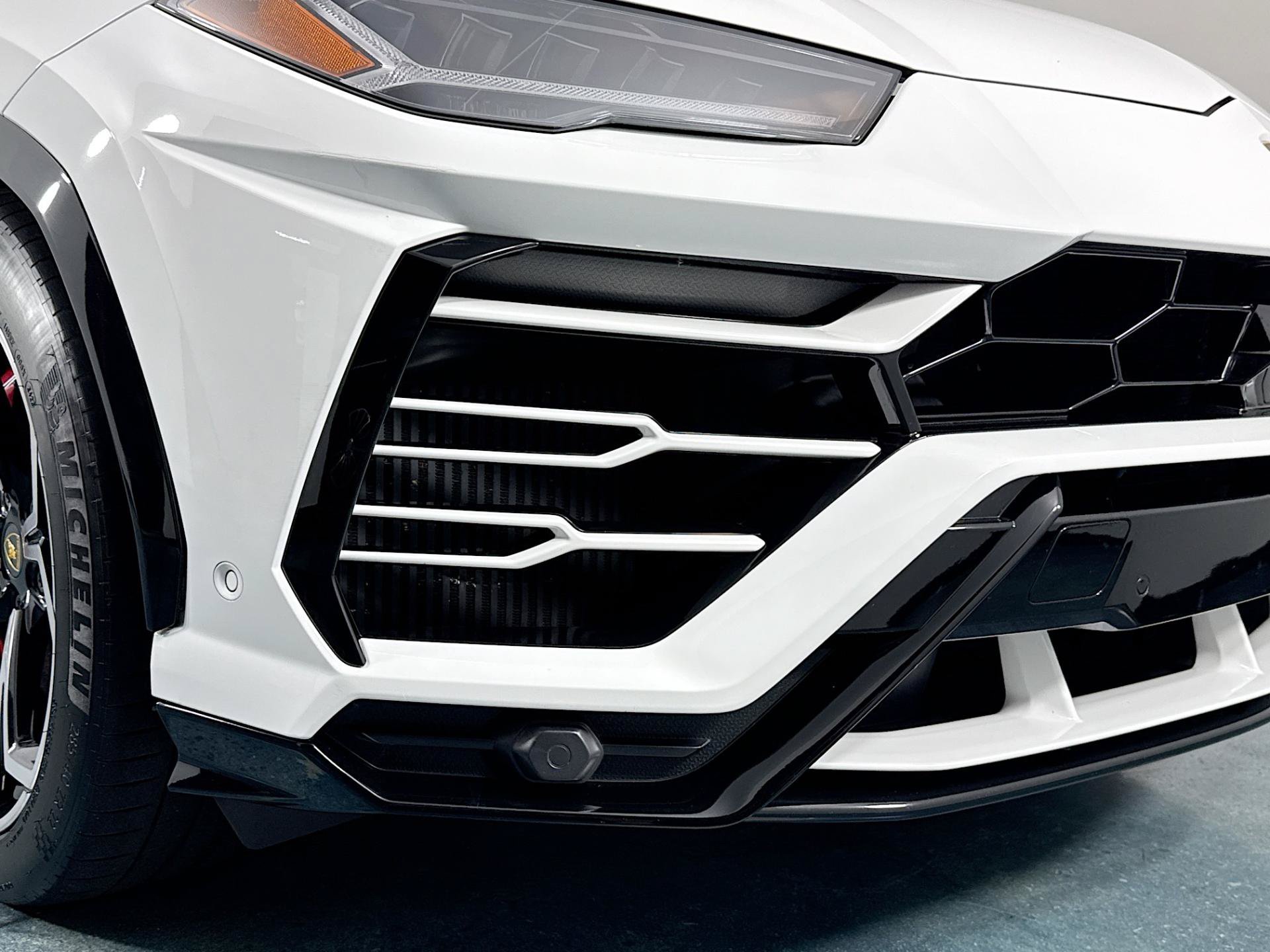 Used 2021 Lamborghini Urus AWD/4WD image 56
