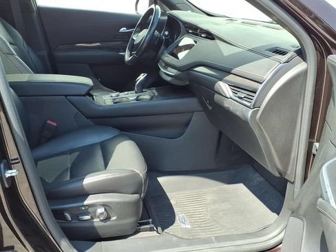 Used 2021 Cadillac XT4 Sport w/ Sun And Sound Package AWD/4WD image 13