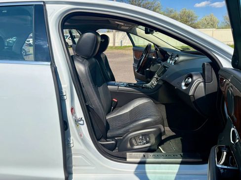 Used 2016 Jaguar XJ L Portfolio image 26