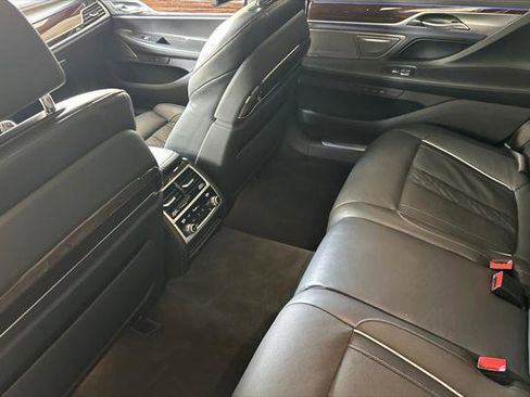 Used 2022 BMW 745e xDrive w/ M Sport Package image 11