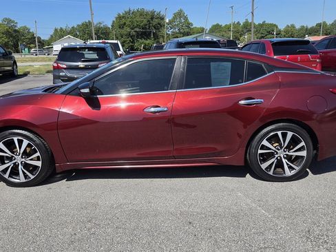 Used 2016 Nissan Maxima Platinum w/ Interior Lighting Package FWD image 4