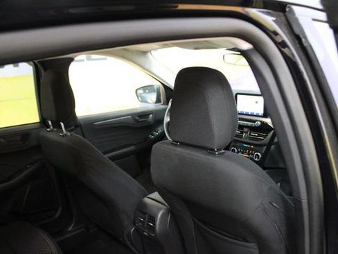 Used 2025 Ford Escape Active AWD/4WD image 10