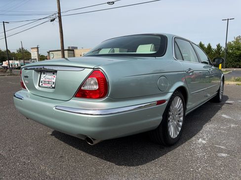 Used 2005 Jaguar XJ8 L image 5