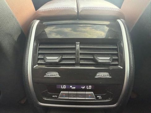 Used 2022 BMW X5 xDrive40i w/ Premium Package image 35