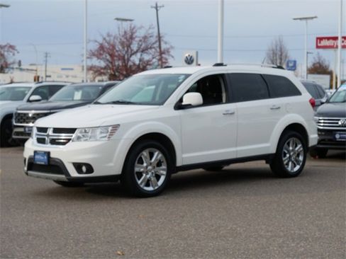 Used 2016 Dodge Journey SXT w/ Chrome Appearance Group image 3