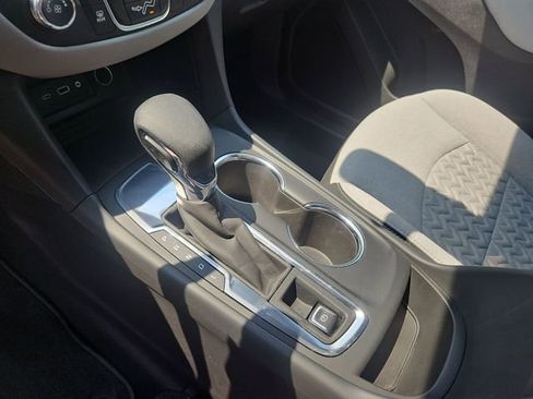 Used 2024 Chevrolet Equinox LS w/ LS Convenience Package FWD image 24