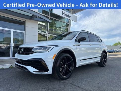 Certified 2023 Volkswagen Tiguan SE R-Line AWD/4WD image 2