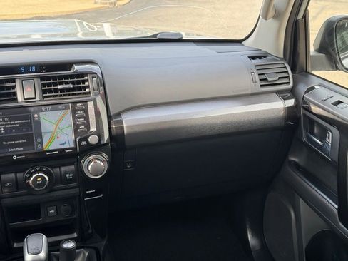 Used 2020 Toyota 4Runner TRD Off-Road Premium w/ Moonroof Package AWD/4WD image 22