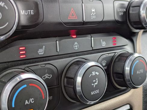 Used 2022 RAM 2500 Laramie image 21