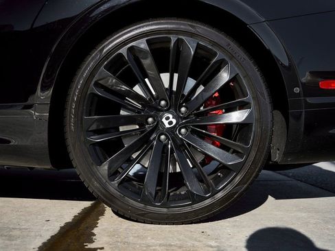 Used 2022 Bentley Continental GT Speed image 17